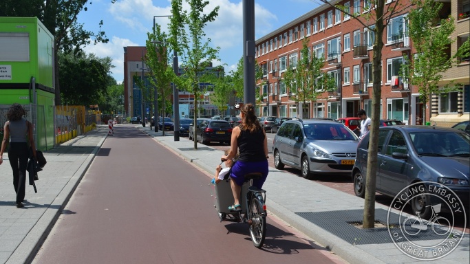 Bi-directional cycleway Stationsingel Rotterdam