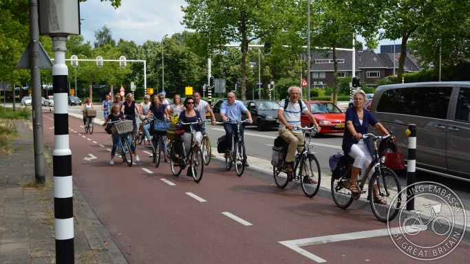 Protected cycleway with separated turns, Zwolle, NL