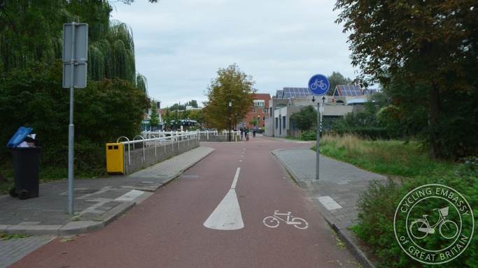 Cycle path, Lunetten, Utrecht, NL