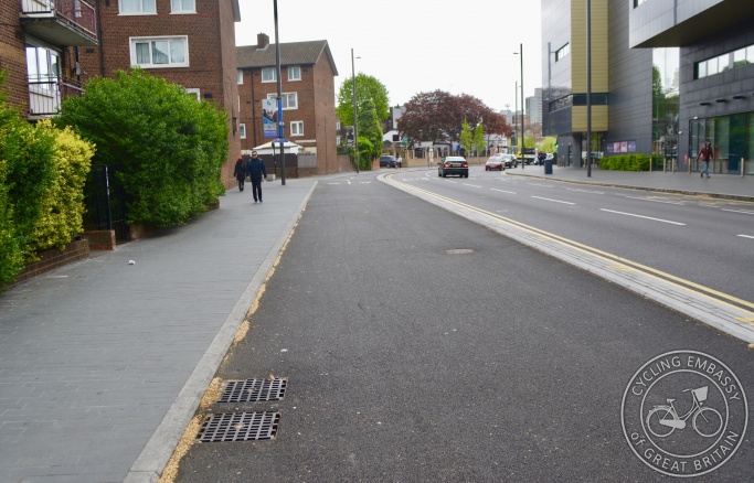 Bi-directional protected cycleway, Stratford, London