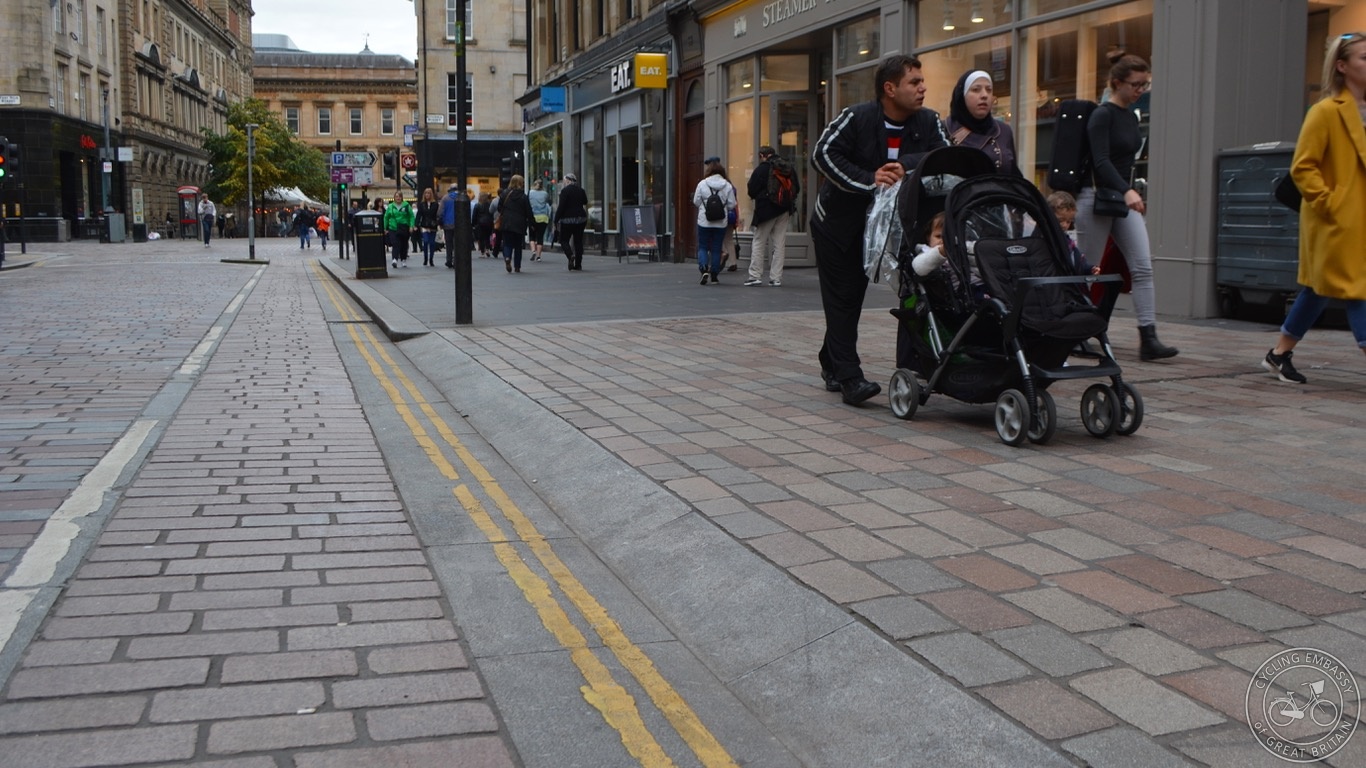 Glasgow continuous footway